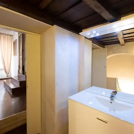 Magenta Collection Crociferi 2 Appartement